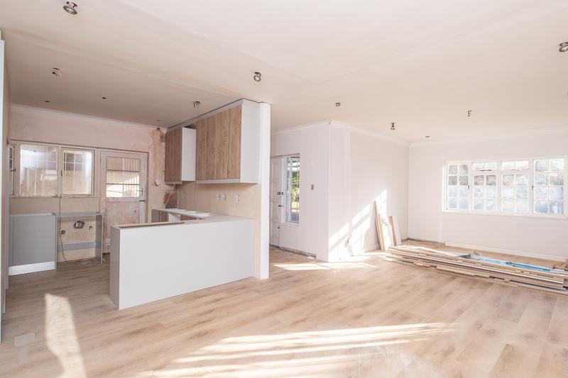 To Let 4 Bedroom Property for Rent in Constantia Western Cape